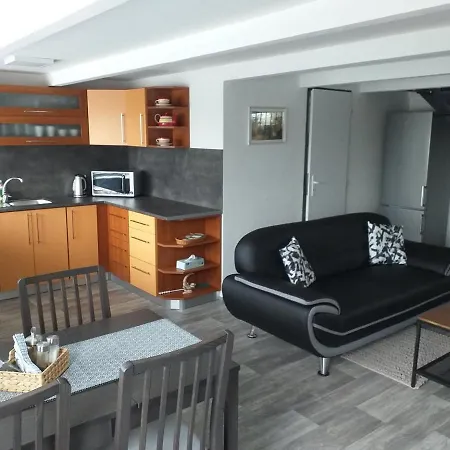 Apartmán u kolejí Klobouky u Brna Esterno foto