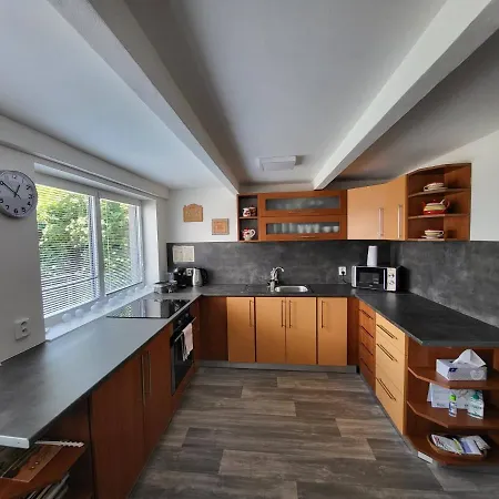 Apartmán u kolejí Klobouky u Brna Esterno foto